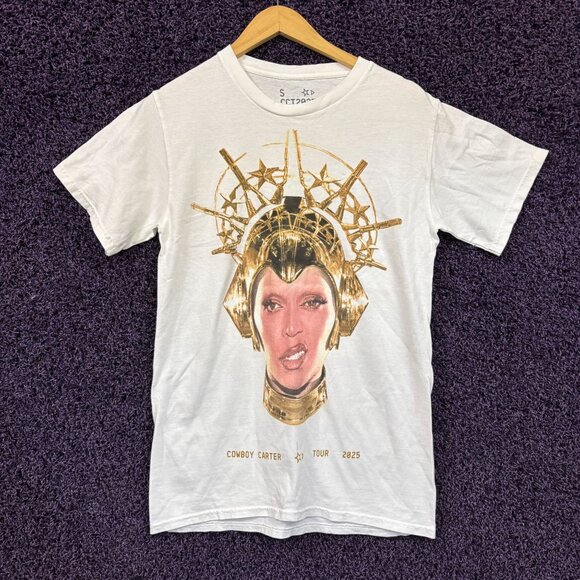 Beyoncé Gold Crown Cowboy Carter Tour T-shirt size small - Picture 1 of 5